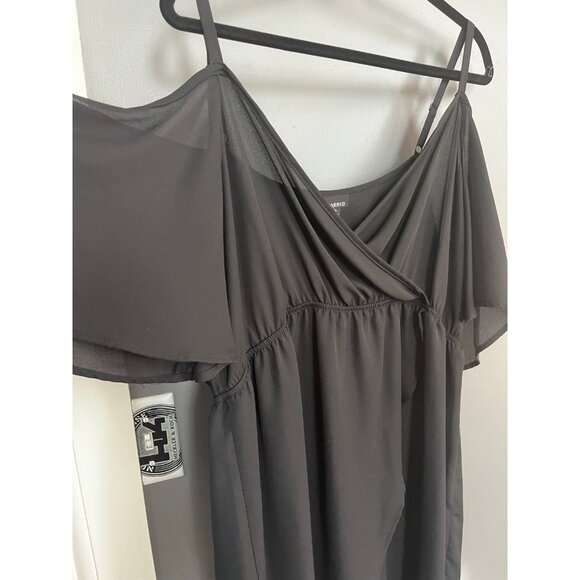 Torrid size 2 black hi-low cold shoulder tunic top - Picture 4 of 7